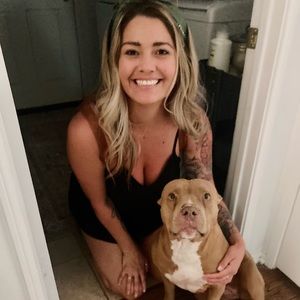 Meet your Posher, Holly